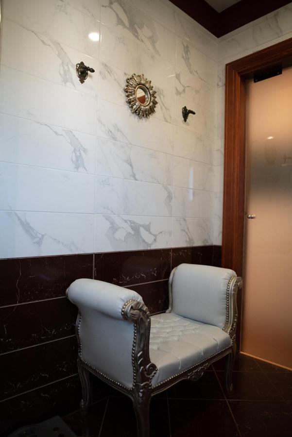 Castle House Rooms, Swimming Pool & Sauna & Tennis Court & Wine Cellar 塞扎纳 外观 照片