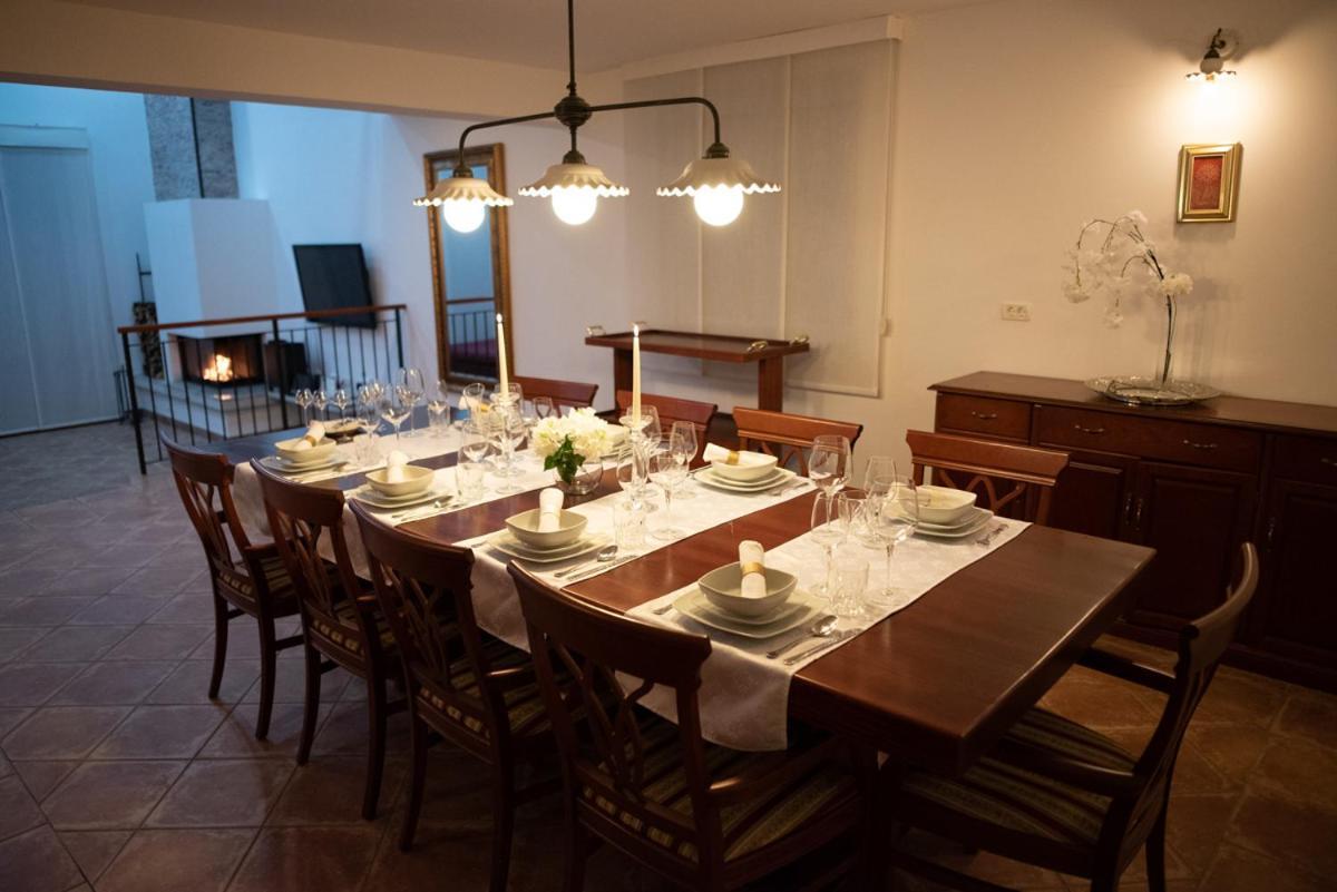 Castle House Rooms, Swimming Pool & Sauna & Tennis Court & Wine Cellar 塞扎纳 外观 照片